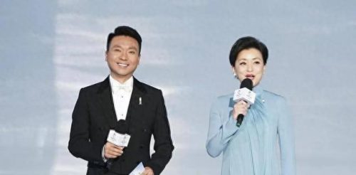 董卿简介个人简历(董卿简介有几任丈夫)插图1