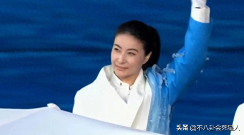 郭晶晶家庭背景(郭晶晶退休金每月多少)插图20