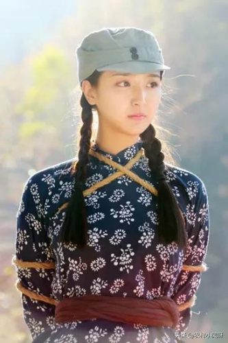 殷叶子个人资料(殷叶子写真图片)插图10