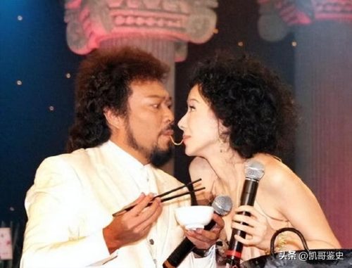 全网化妆高手排名前十(妖艳浓妆红唇化妆视频)插图12