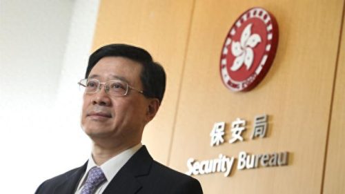 香港保安局长和警务处长谁大(香港历任保安局长)插图3