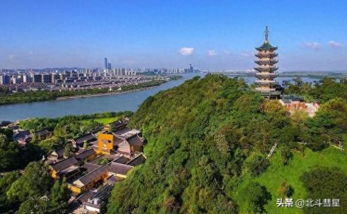 镇江酒吧排名前十(镇江哪个酒吧最便宜)插图41