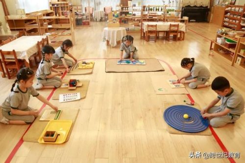 父母寄语幼儿园大班毕业简短(幼儿园毕业妈妈发圈)插图3