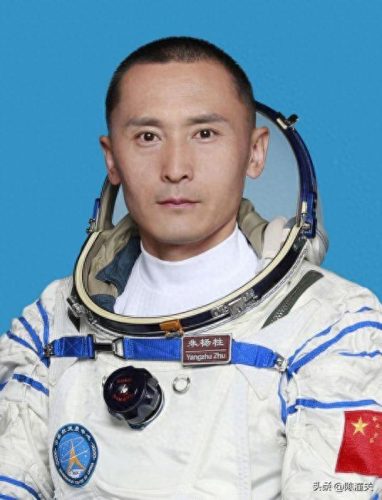 世界宇航员上太空排名前十(宇航员在太空直播)插图14