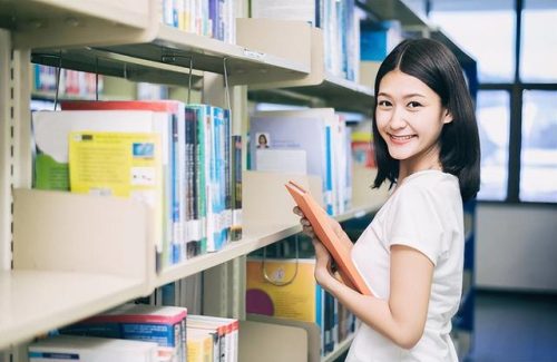 韩国高中费用排名前十(韩国龙仁外国语高中)插图