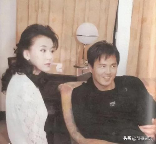 全网化妆高手排名前十(妖艳浓妆红唇化妆视频)插图31