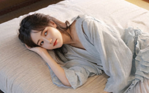 拥抱碰到了男生的那个怎么办(男女两性之间相处模式的视频)