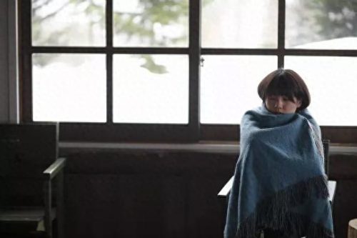 嫁给一个陌生的男人(女孩和陌生男人闪婚)插图2