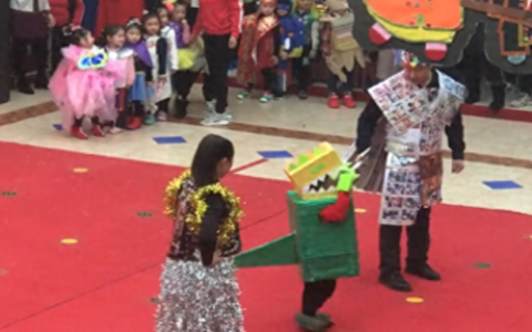环保时装秀服装图片(环保衣服100种制作)