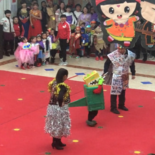 环保时装秀服装图片(环保衣服100种制作)插图