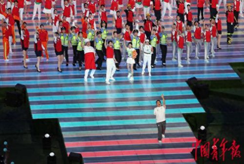 成都大运会闭幕式(大运会闭幕式没有外国运动员吗)插图1