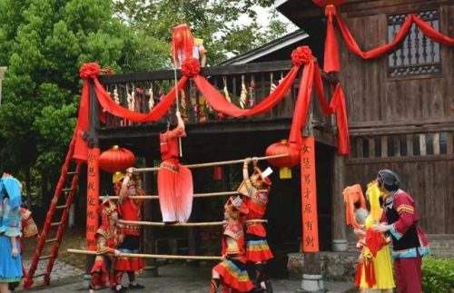 赶歌圩怎么读(歌圩壮语怎么读)插图7