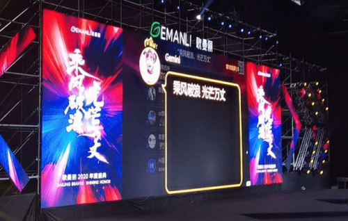 酒吧桌面游戏(酒吧游戏各种玩法)插图2