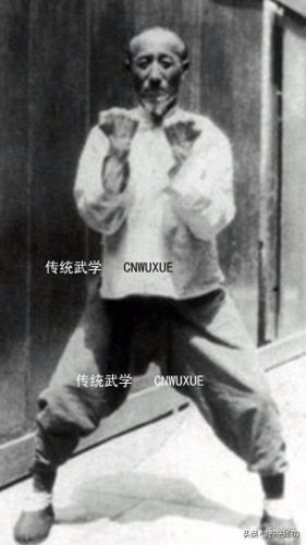 蓄势待发的意思(蓄势待发的近义词)插图6