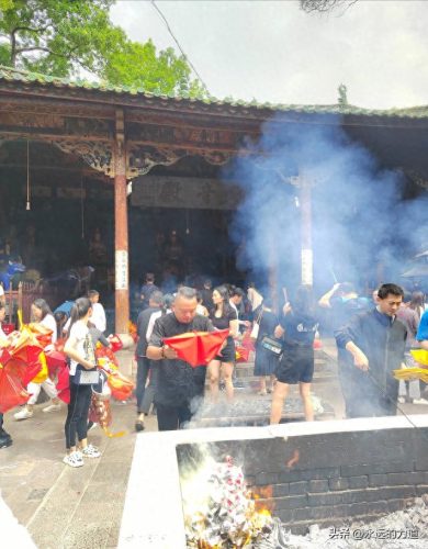 盘龙区寺庙排名前十(昆明市寺庙排行榜)插图2