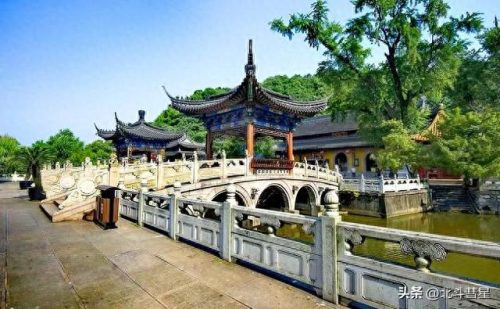 镇江酒吧排名前十(镇江哪个酒吧最便宜)插图45