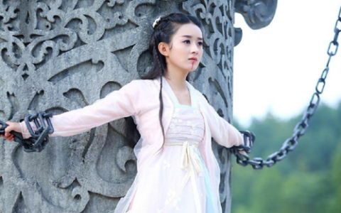 花千骨怎么变成妖神的(花千骨生来就是妖神吗)