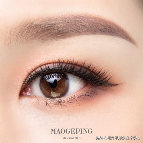 大眼妆怎么画(巩俐的眼妆怎么画的)插图3