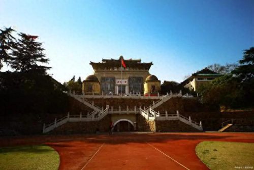 最美普通一本大学排名前十(中国最美重点大学排名前十)插图3