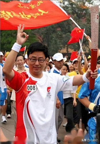 白岩松为什么被央视解雇了(白岩松事件的影响)插图23