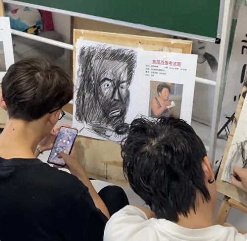 画中不是田(画的部首是一还是田)插图2