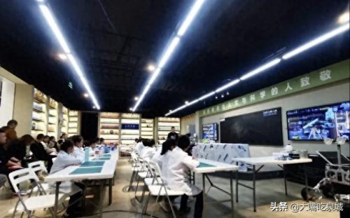 济南书店排名前十(樊登书店实体店济南)插图36