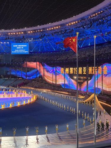 升国旗奏国歌！这一刻让人心动(升国旗奏国歌落泪瞬间)插图