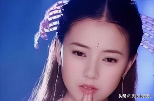 国内女王(践踏男人尊严的女王)插图3