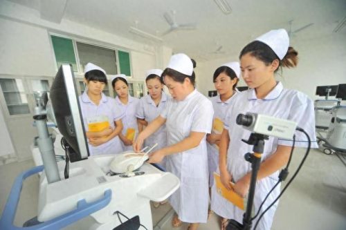 专科卫校排名前十(天津最好的5所大专)插图
