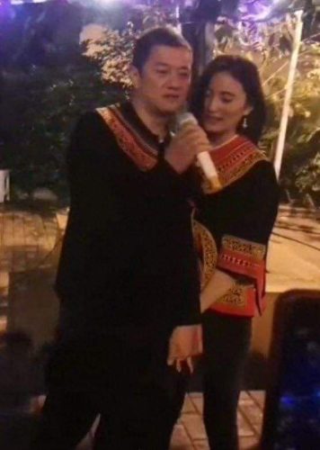 因为爱情原唱是谁(因为爱情是谁写的)插图2