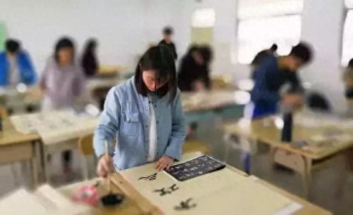 摄影艺校排名前十(23年最好艺校排名)插图