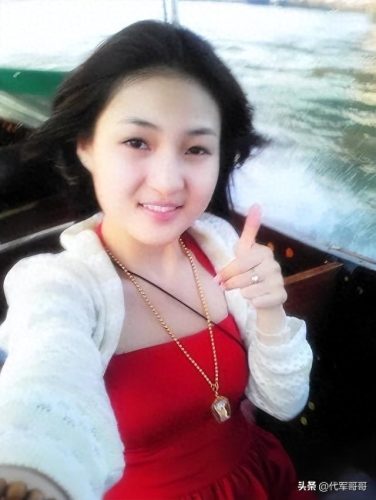 郭美美母亲(45岁风韵犹存有气质的女演员)插图4
