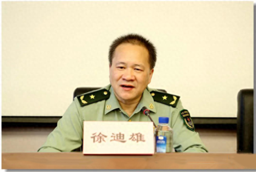 301昆明(昆明火车站2013原视频)插图16