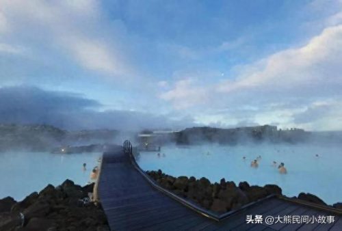 自然温泉排名前十(海边温泉排行榜前十名)插图