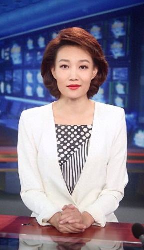 李梓萌简历(李梓萌结婚了没)插图