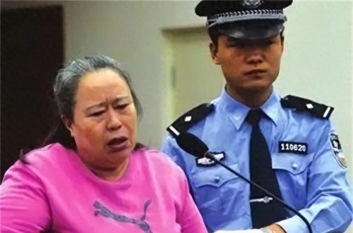 高铁一姐(高铁解说员网红小姐姐)插图18