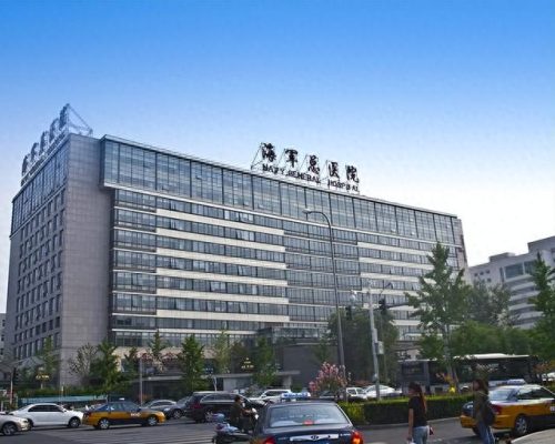 301昆明(昆明火车站2013原视频)插图2