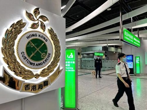 香港保安局长和警务处长谁大(香港历任保安局长)插图2