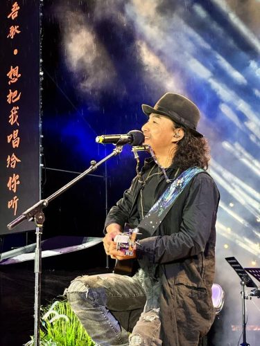 乡村路带我回家歌词(乡村歌曲40首)插图6