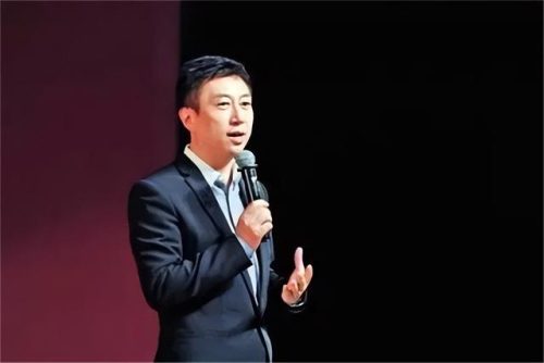 央视主持人陈伟鸿(央视主持人陈伟鸿现在干什么)插图4