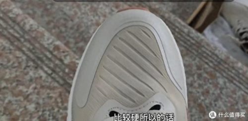 通勤跑鞋排名前十(高档跑鞋推荐)插图77