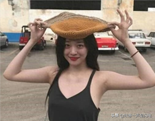 美女图片大全无内衣(b站好看的大片写真)插图2