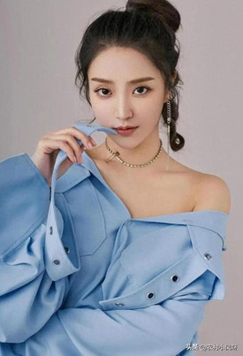 殷叶子个人资料(殷叶子写真图片)插图13