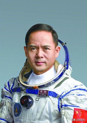 世界宇航员上太空排名前十(宇航员在太空直播)插图11
