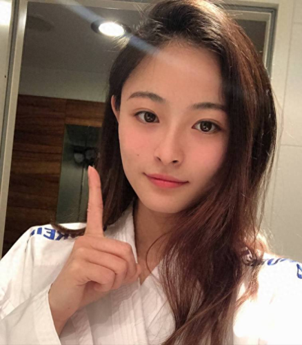 滑雪界颜值排名前十女单(世界滑雪女选手排名)插图26