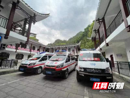 张家界新款救护车排名前十(张家界120救护车收费多少钱)插图