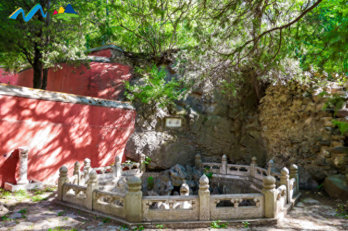 潭柘寺路线(潭柘寺禁摩吗)插图1