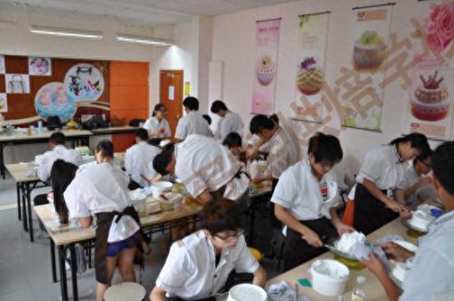 蛋糕培训前十学校排名(潍坊王森蛋糕西点培训学校)插图4