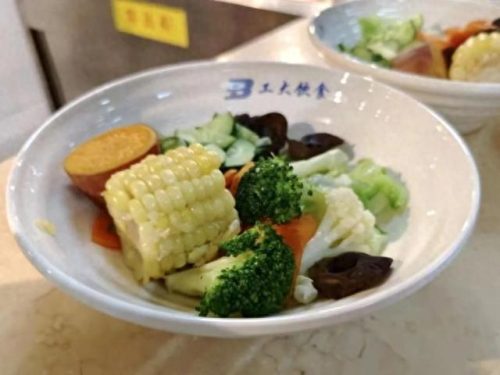 学校餐厅排名前十(十大名校餐厅)插图5