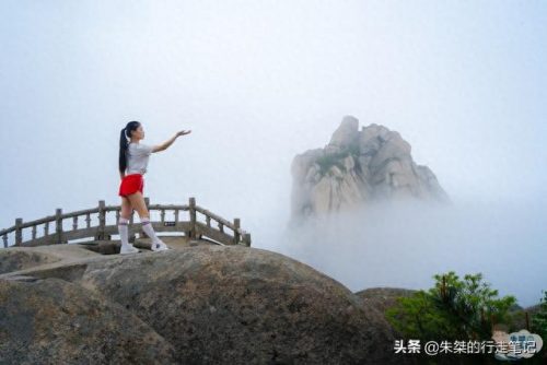 山岳景色排名前十(中国最著名山峦)插图4